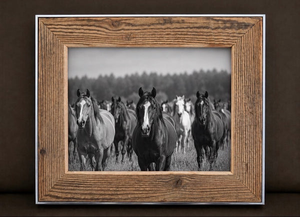 Cadre photo simple en vieux bois de bardage, fait main, Atelier Olivier LeRat