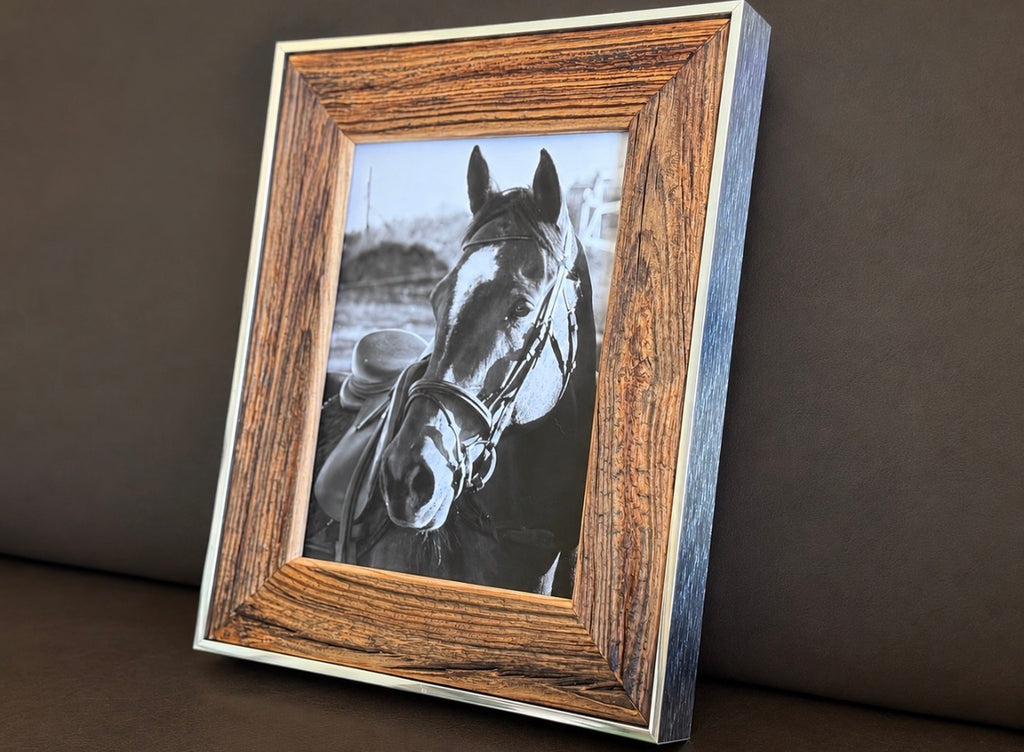 Cadre photo simple en vieux bois de bardage, fait main, Atelier Olivier LeRat, vue 3