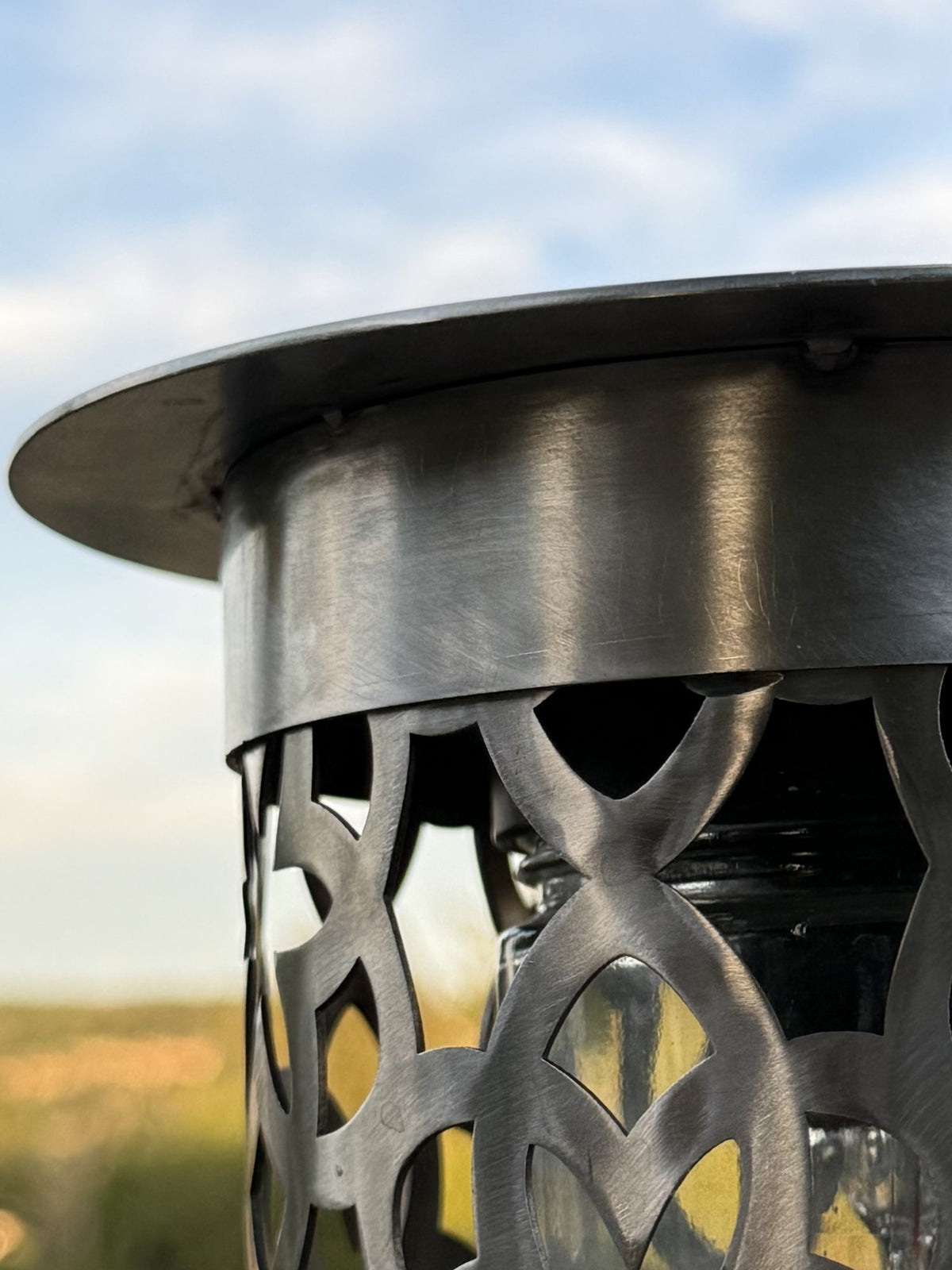 Lampe extérieure ronde — métal découpé — vue 3