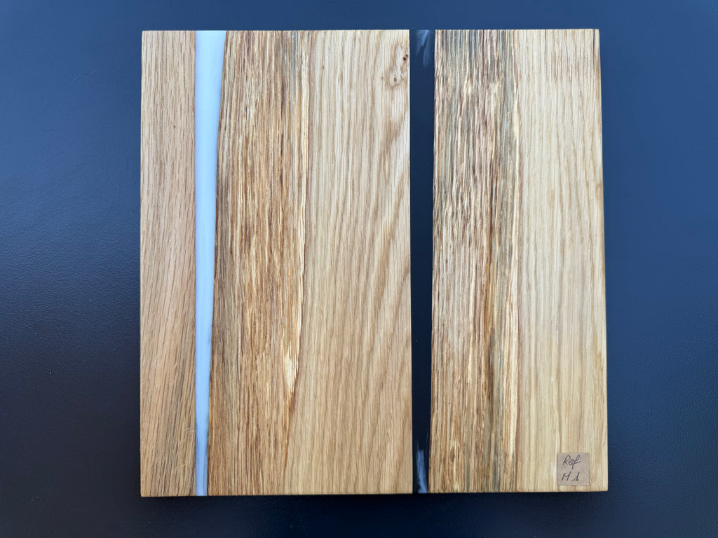 Plateau de service artisanal en bois et résine blanche, forme carrée, référence M1 – vue 2